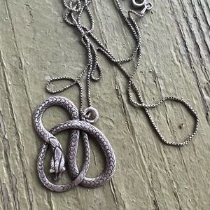 Silver plated super cool snake pendant on a silver thin chain